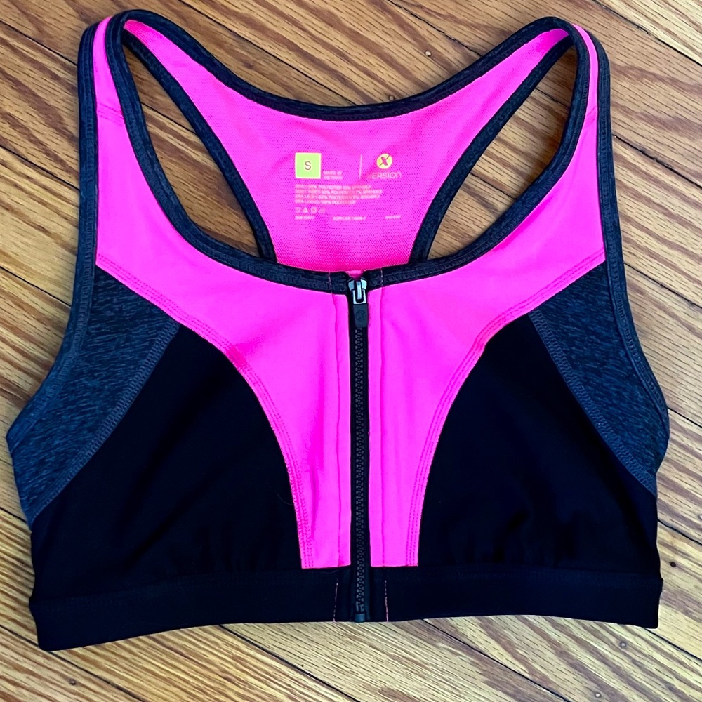 Cute hot pink front zip sports bra!